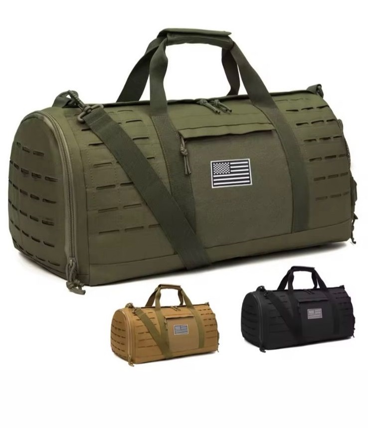 Mochila e bolsa nas cores preta e verde oliva